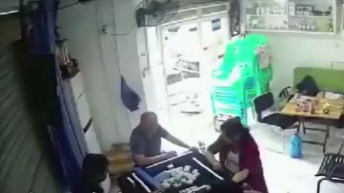 监控四口之家国产在线,温馨日常，幸福时光